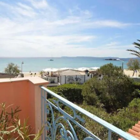 Hotel Les Flots Bleus 3*