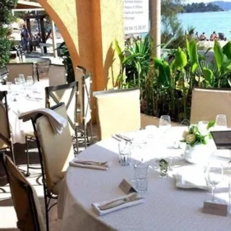 Les Flots Bleus Otel