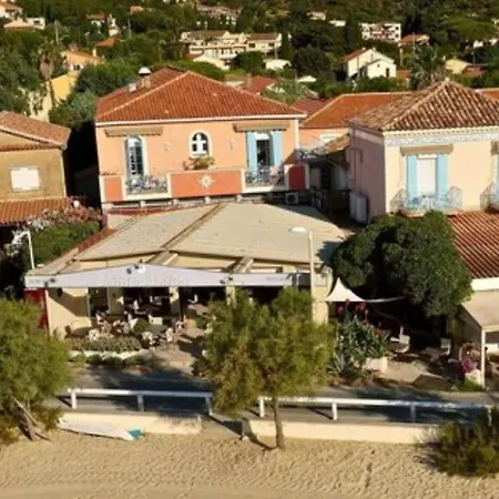 Les Flots Bleus Le Lavandou