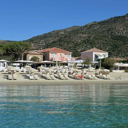 Les Flots Bleus לה לבאנדו