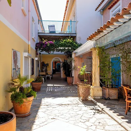 Les Flots Bleus מלון לה לבאנדו