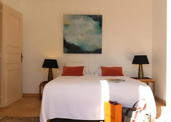 Hotel Les Flots Bleus