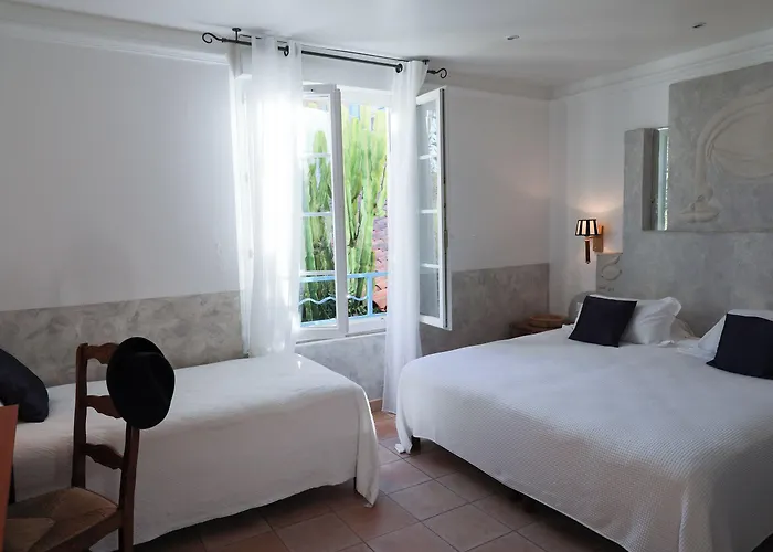 Les Flots Bleus Hotel Le Lavandou