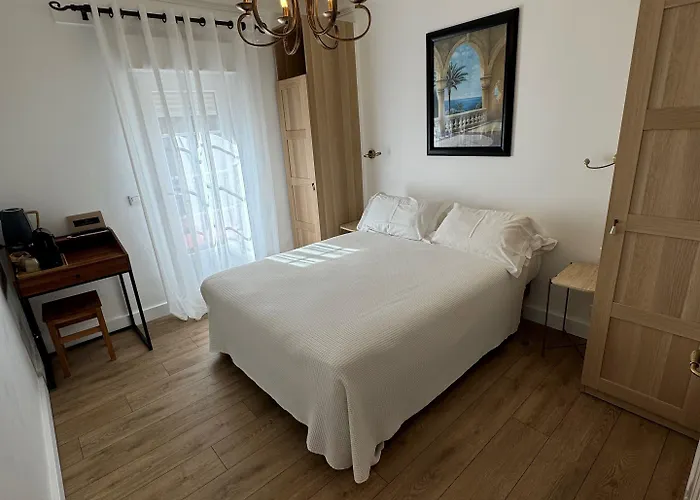 Les Flots Bleus Hotel Le Lavandou