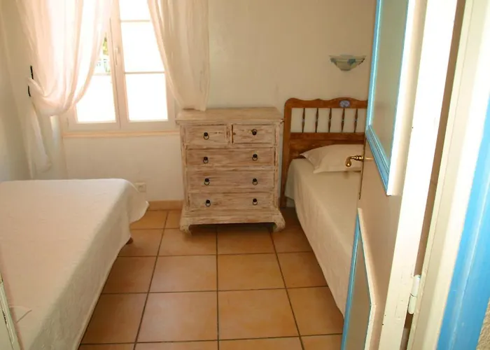 Hotel Les Flots Bleus 3*